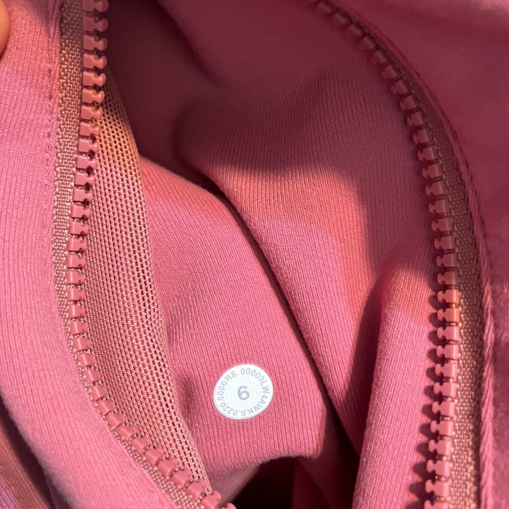 NWT Lululemon Define Jacket Size 6 Cherry Tint color - Picture 7 of 7